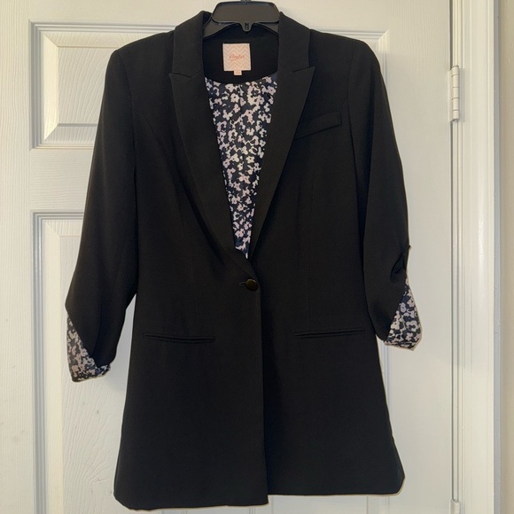Candie’s Long Black Blazer! - Picture 2 of 4